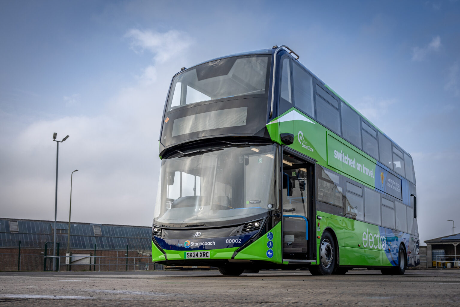 Alexander-Dennis-Enviro400EV-for-Stagecoach-in-Oxfordshire-2-1536x1024.jpg